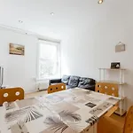 Mile End Double Rooms 27 Guest House